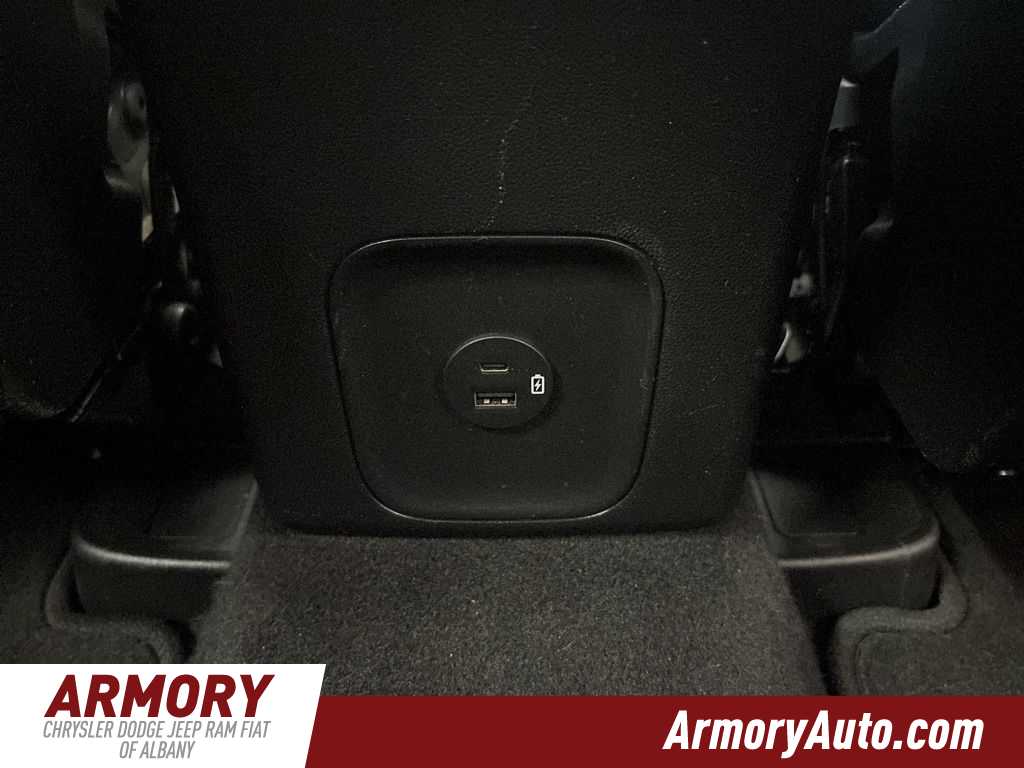 Thumbnail: 2022 Ford Escape - 32