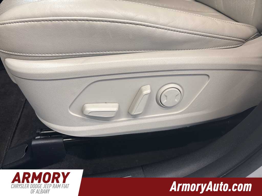 Thumbnail: 2022 Kia Sorento - 12