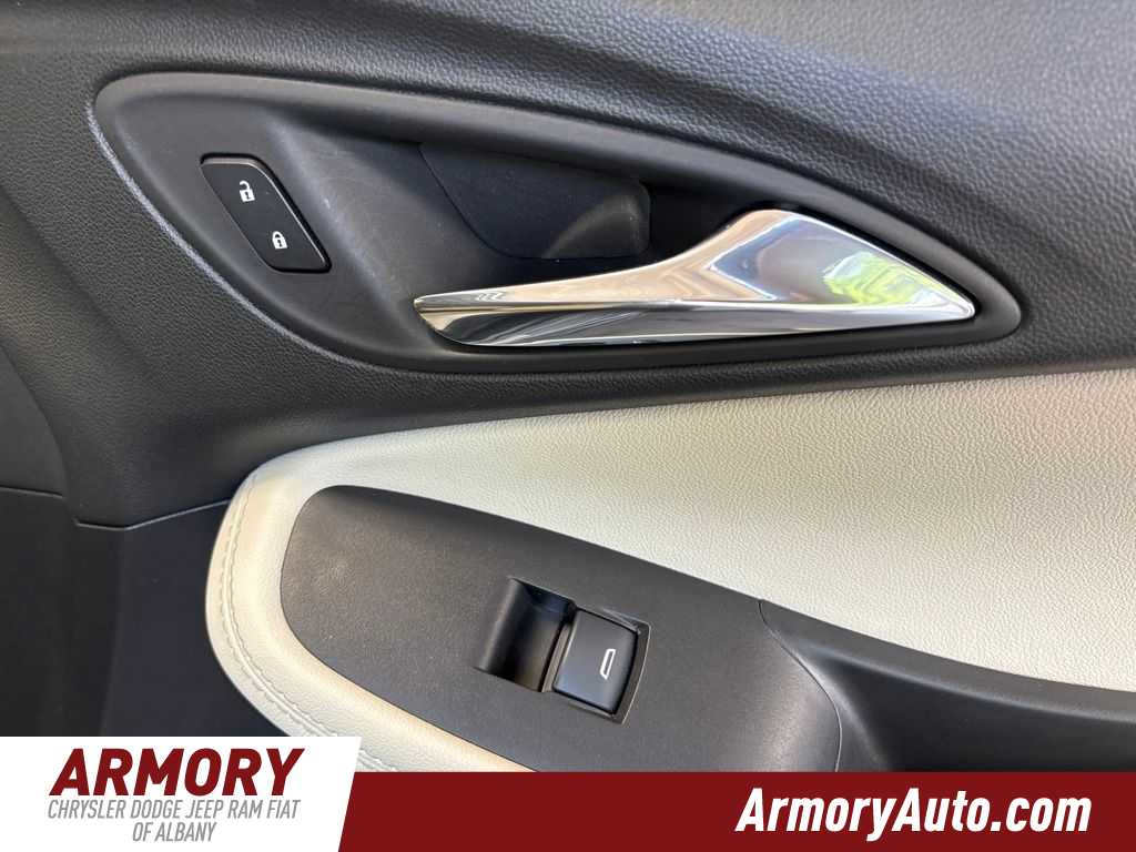 Thumbnail: 2022 Buick Encore GX - 42