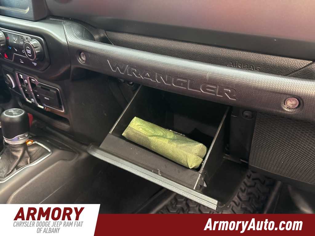 Thumbnail: 2021 Jeep Wrangler - 38