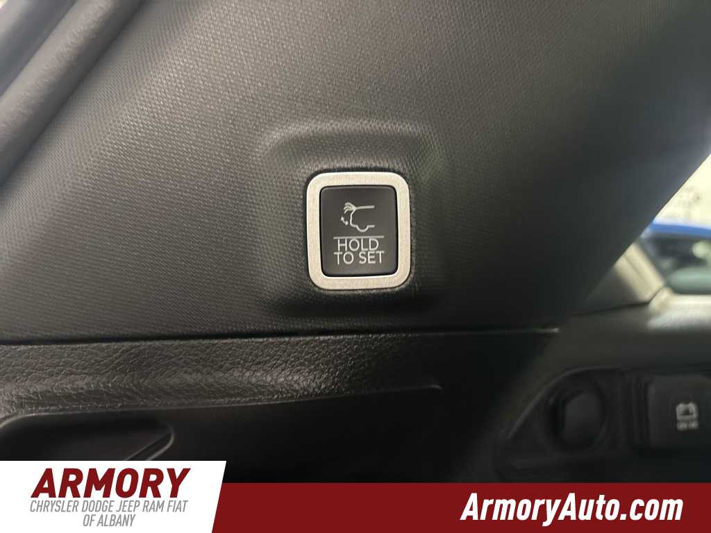 Thumbnail: 2026 Jeep Grand Cherokee - 34