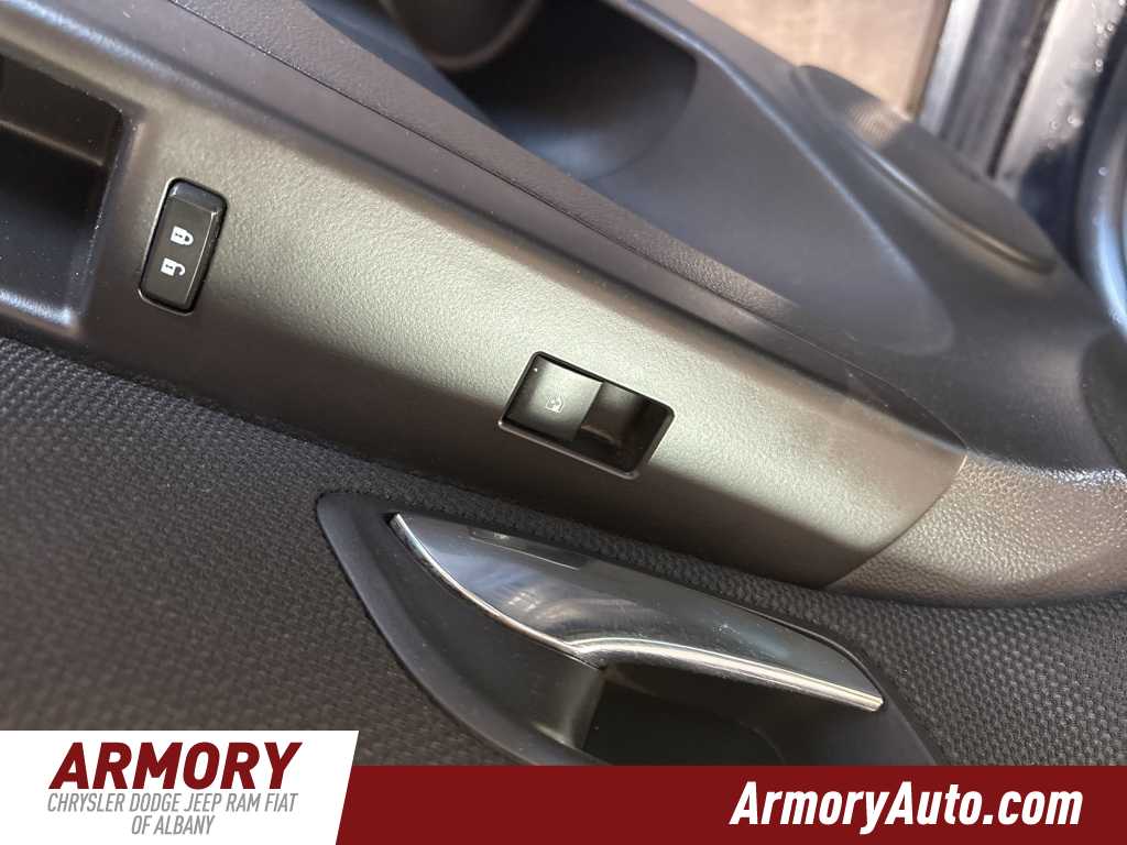 Thumbnail: 2015 Chevrolet Cruze - 29