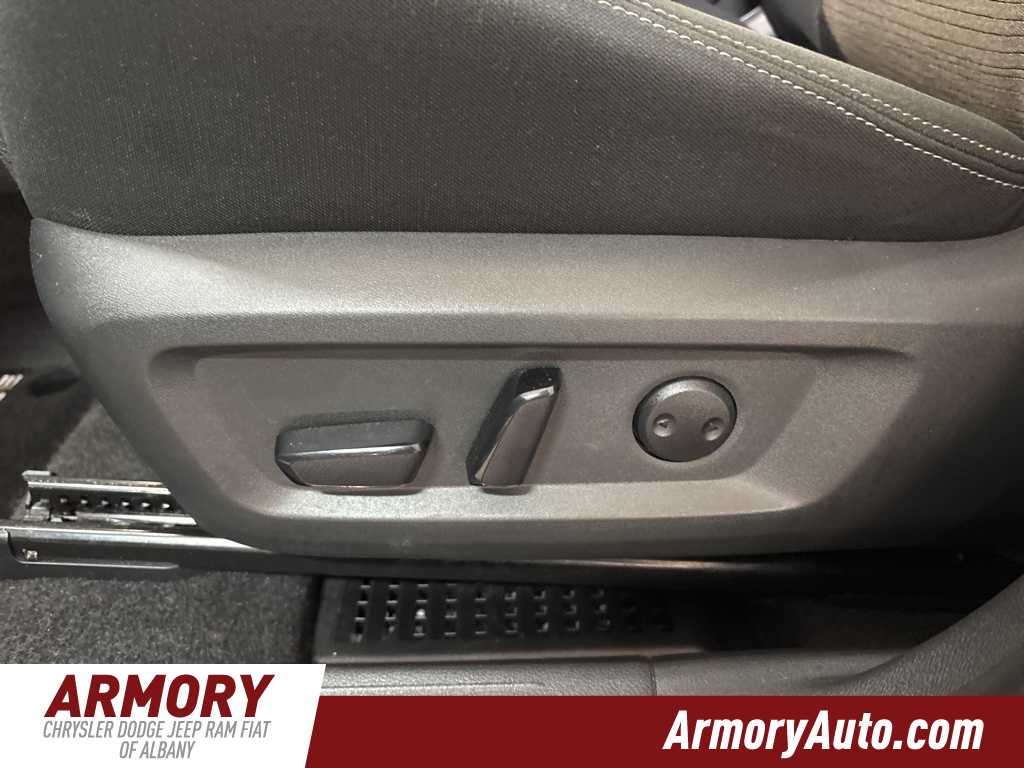 Thumbnail: 2022 Nissan Rogue - 11