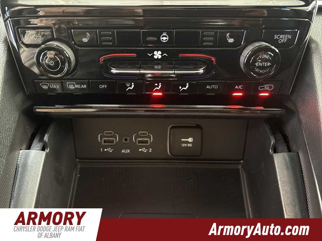 Thumbnail: 2025 Jeep Grand Cherokee L - 18