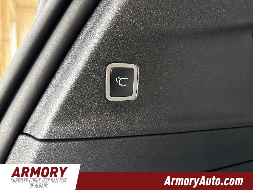 Thumbnail: 2026 Chrysler Pacifica - 27