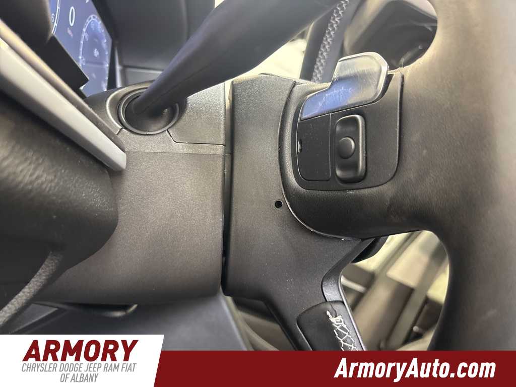 Thumbnail: 2023 Jeep Grand Cherokee - 11