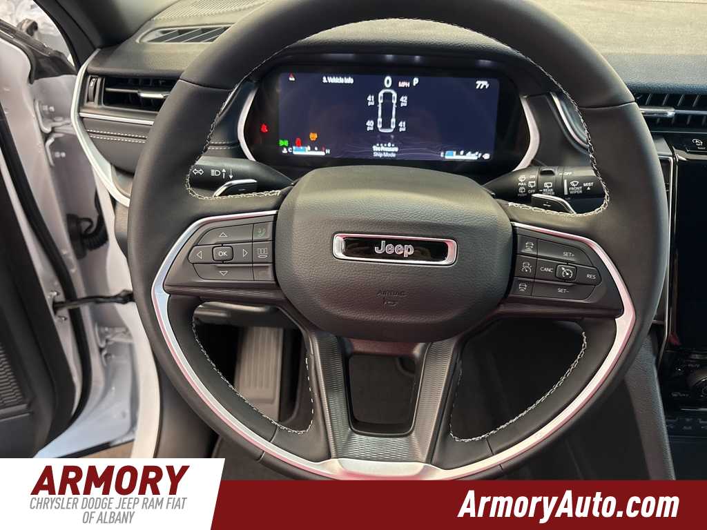 Thumbnail: 2025 Jeep Grand Cherokee L - 14