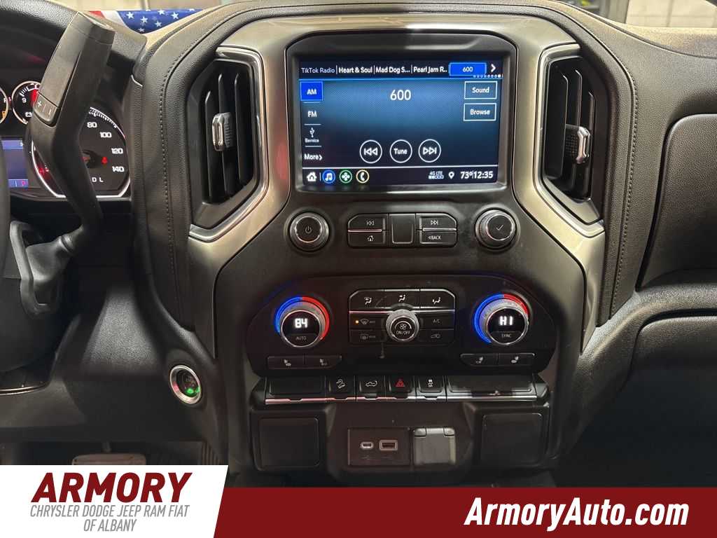 Thumbnail: 2022 Chevrolet Silverado 1500 - 16