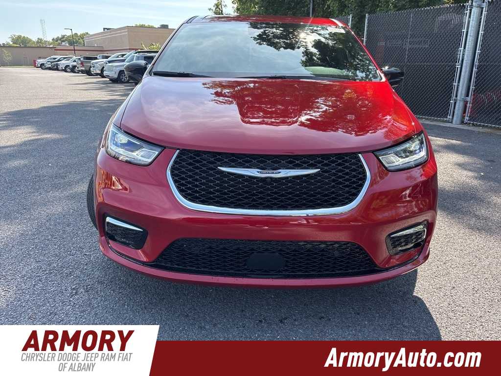 Thumbnail: 2026 Chrysler Pacifica - 2