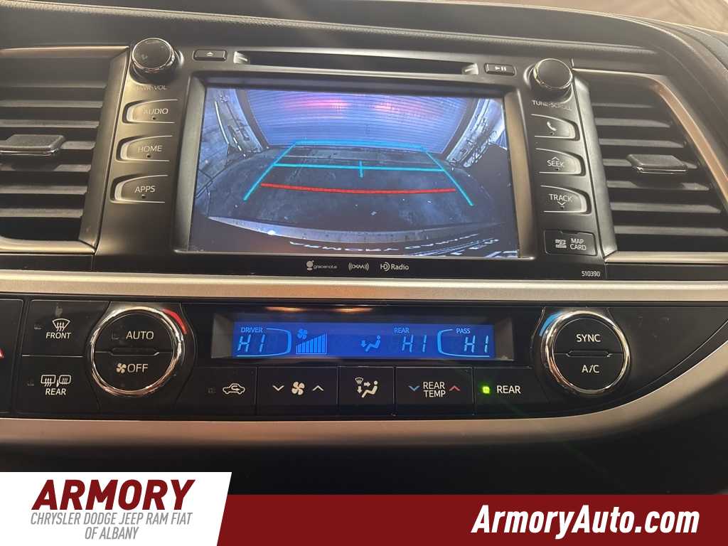 Thumbnail: 2019 Toyota Highlander - 16