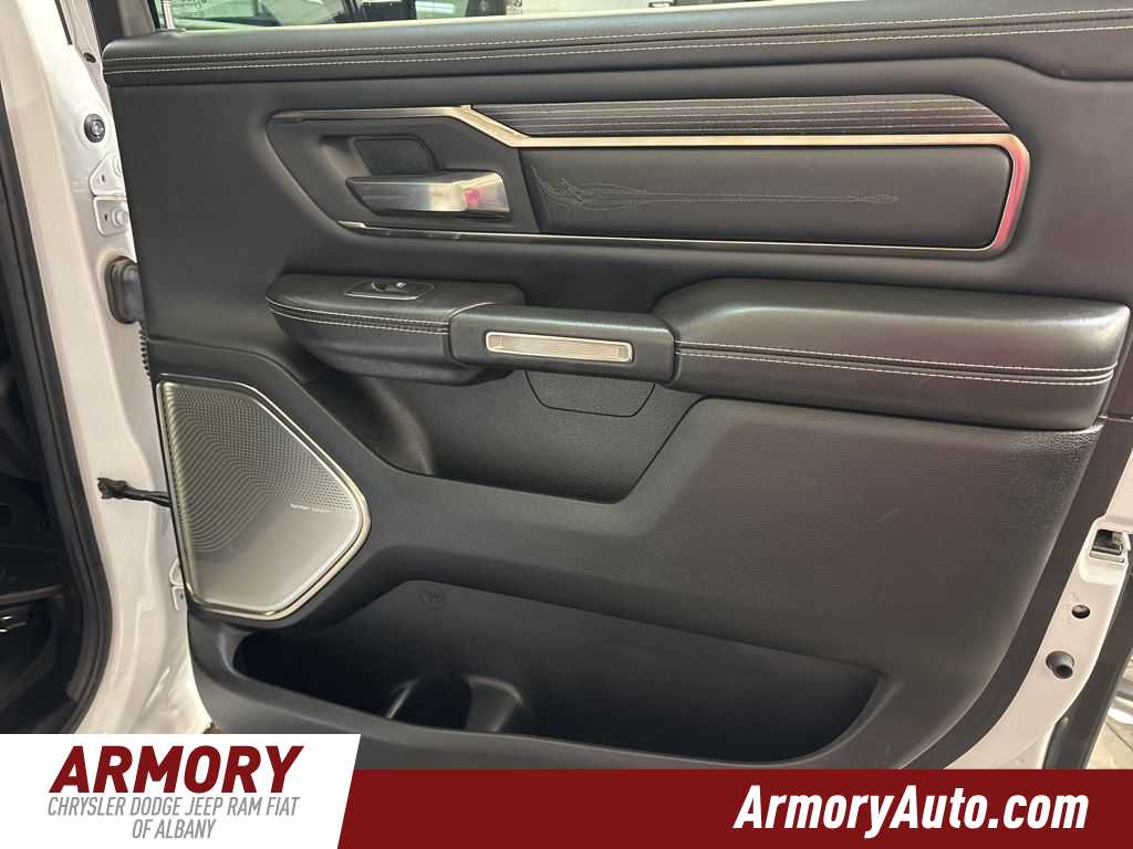 Thumbnail: 2019 RAM 1500 - 32