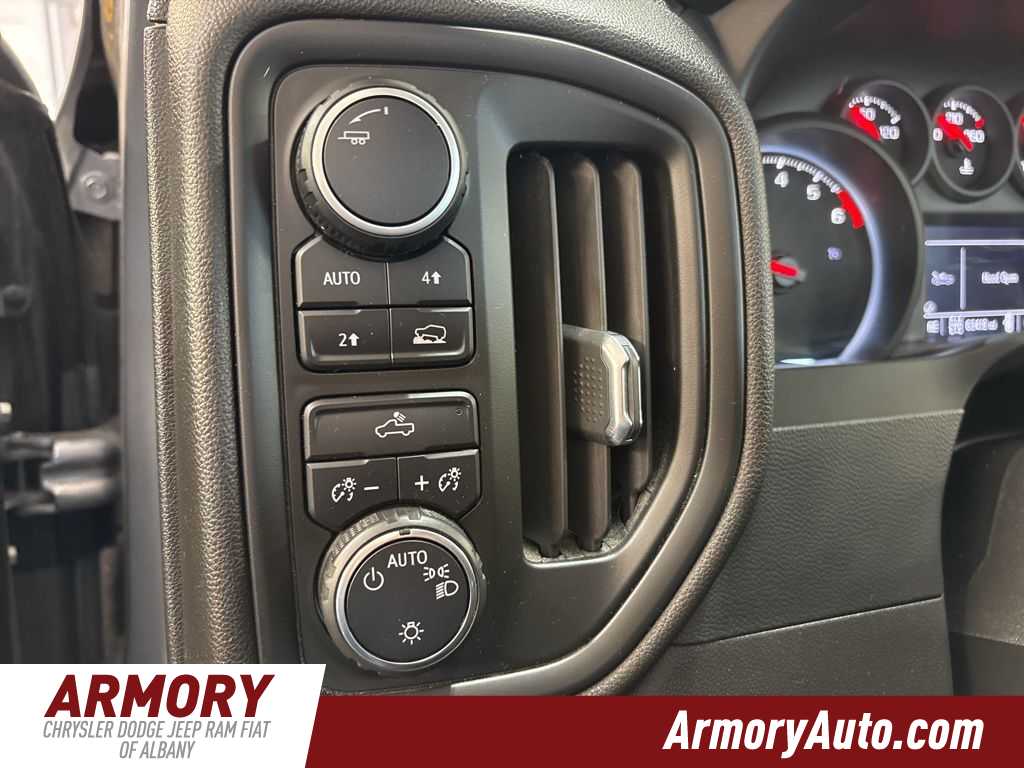 Thumbnail: 2022 Chevrolet Silverado 1500 - 10