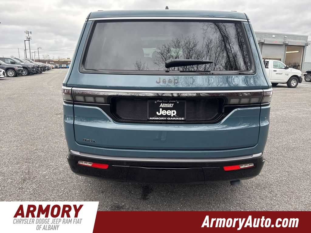 Thumbnail: 2026 Jeep Grand Wagoneer - 5