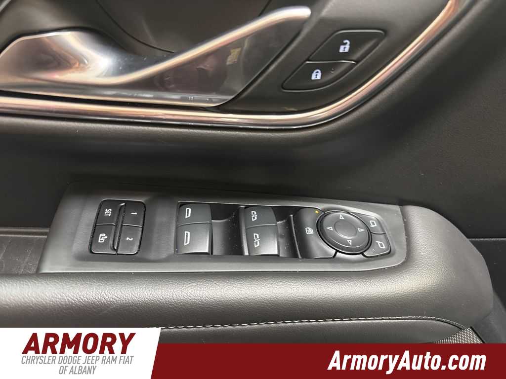 Thumbnail: 2024 Chevrolet Tahoe - 8