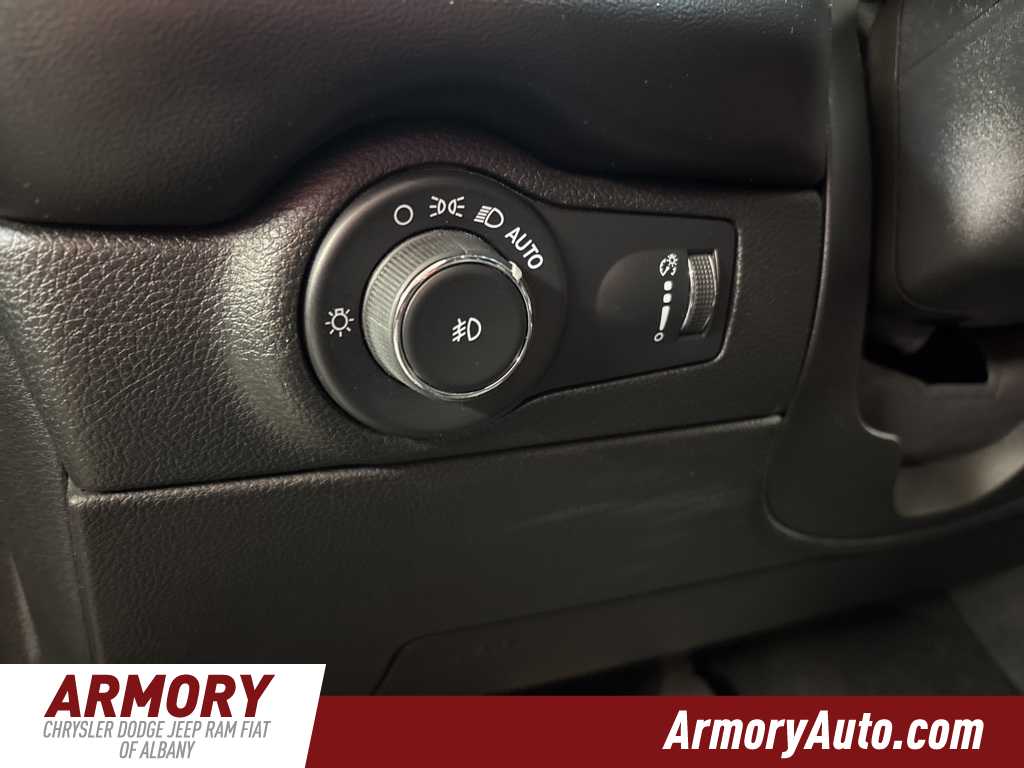 Thumbnail: 2023 Dodge Durango - 10