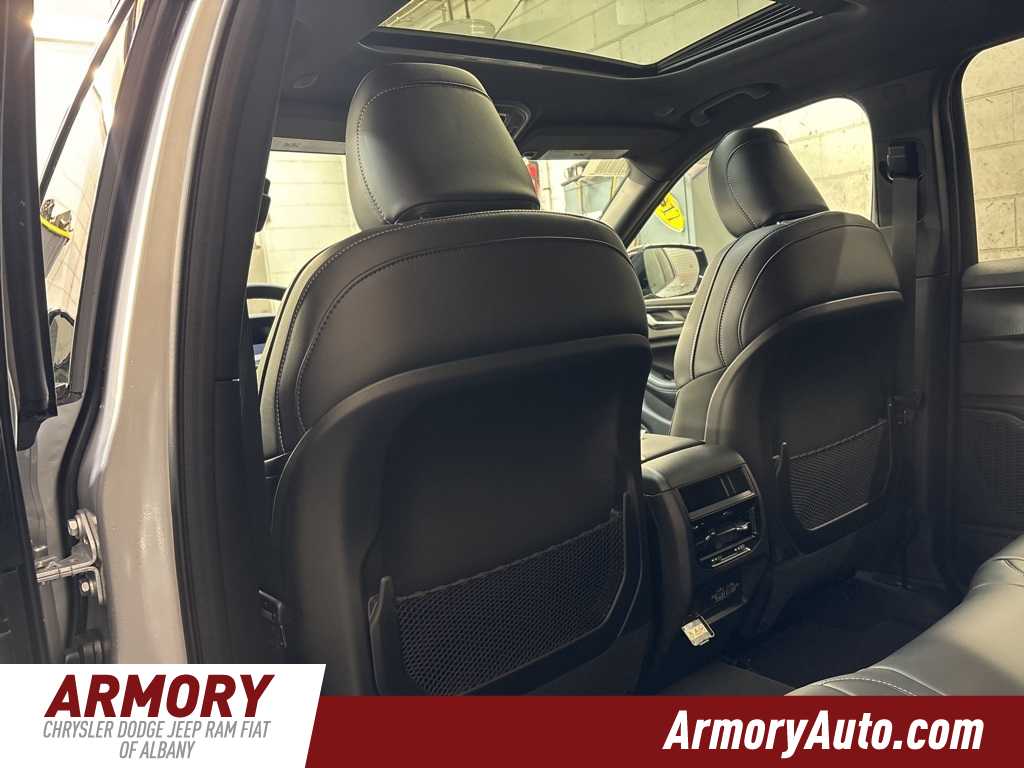 Thumbnail: 2025 Jeep Grand Cherokee - 24