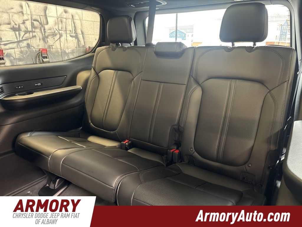 Thumbnail: 2026 Jeep Grand Wagoneer - 32