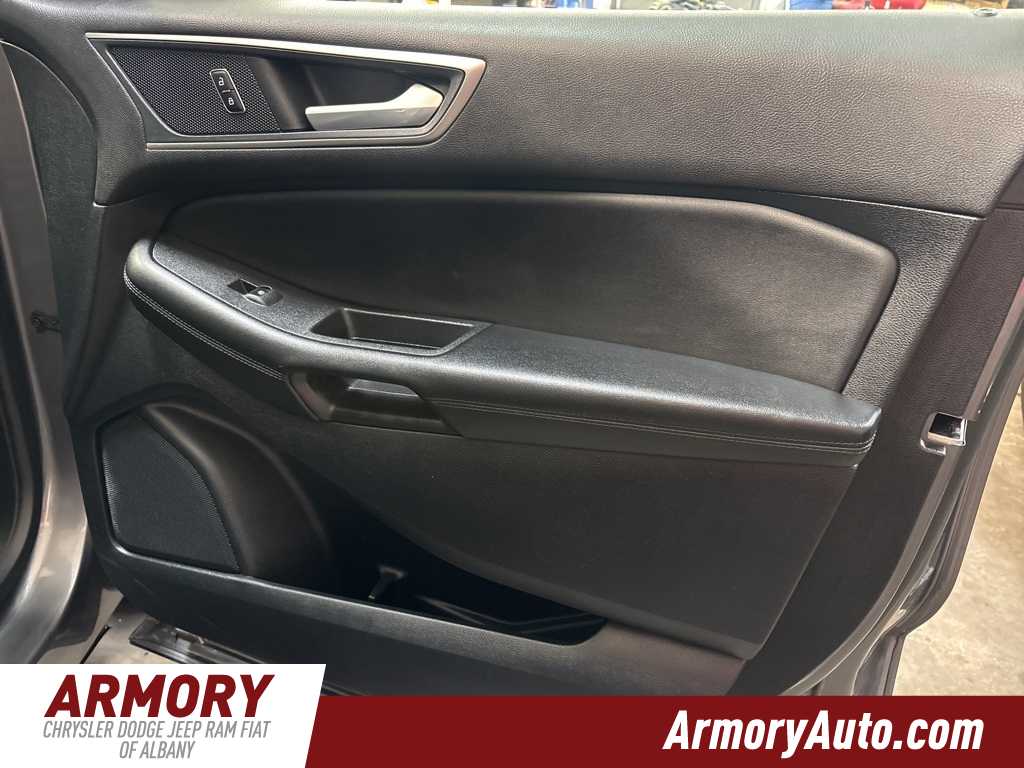 Thumbnail: 2023 Ford Edge - 33