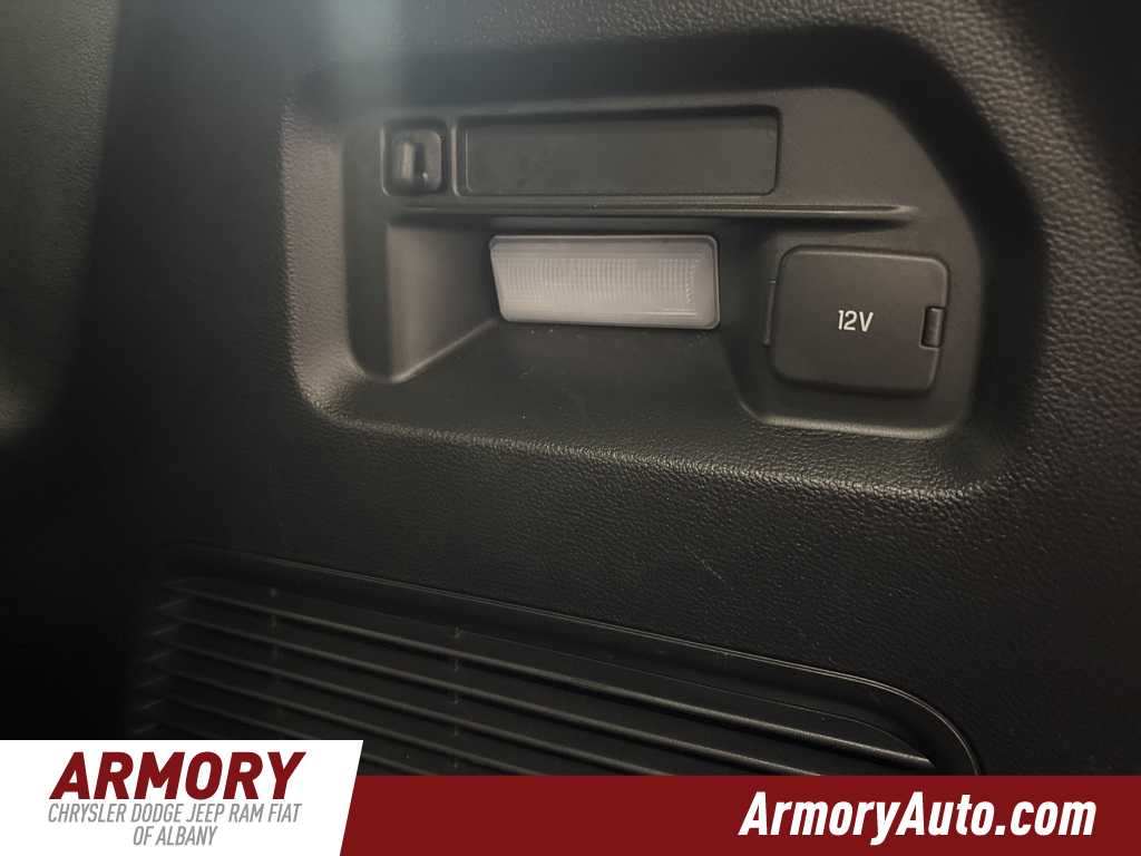 Thumbnail: 2021 Ford Explorer - 29