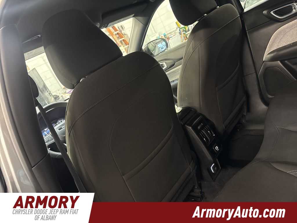 Thumbnail: 2023 Jeep Compass - 25