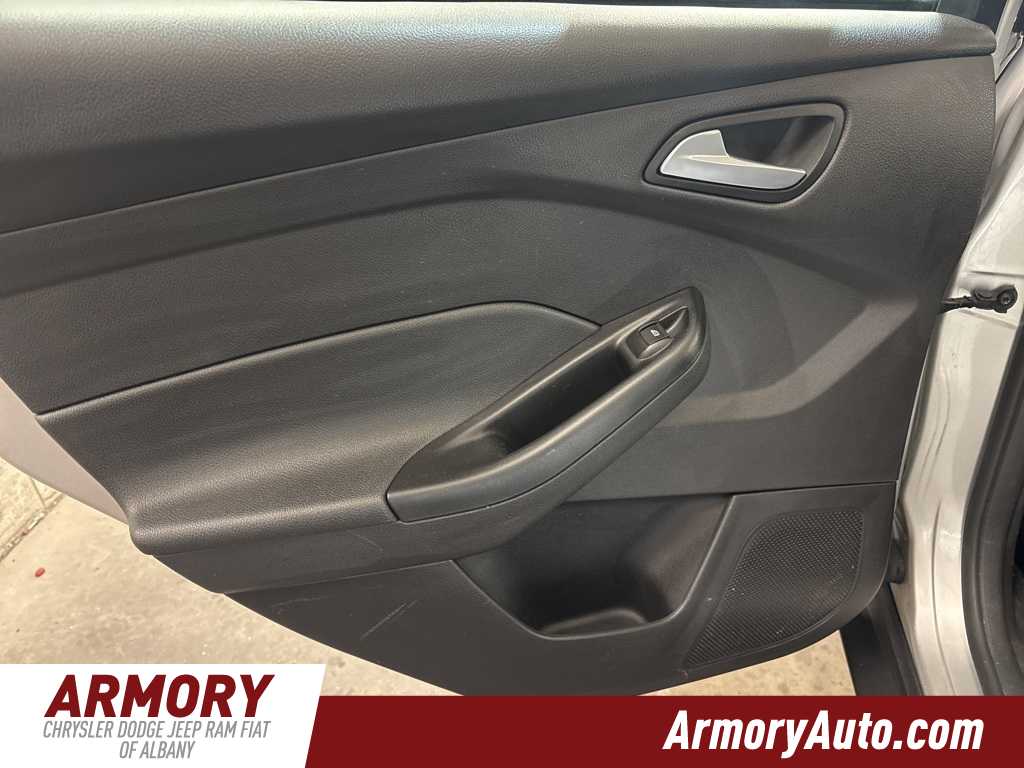 Thumbnail: 2017 Ford Focus - 23