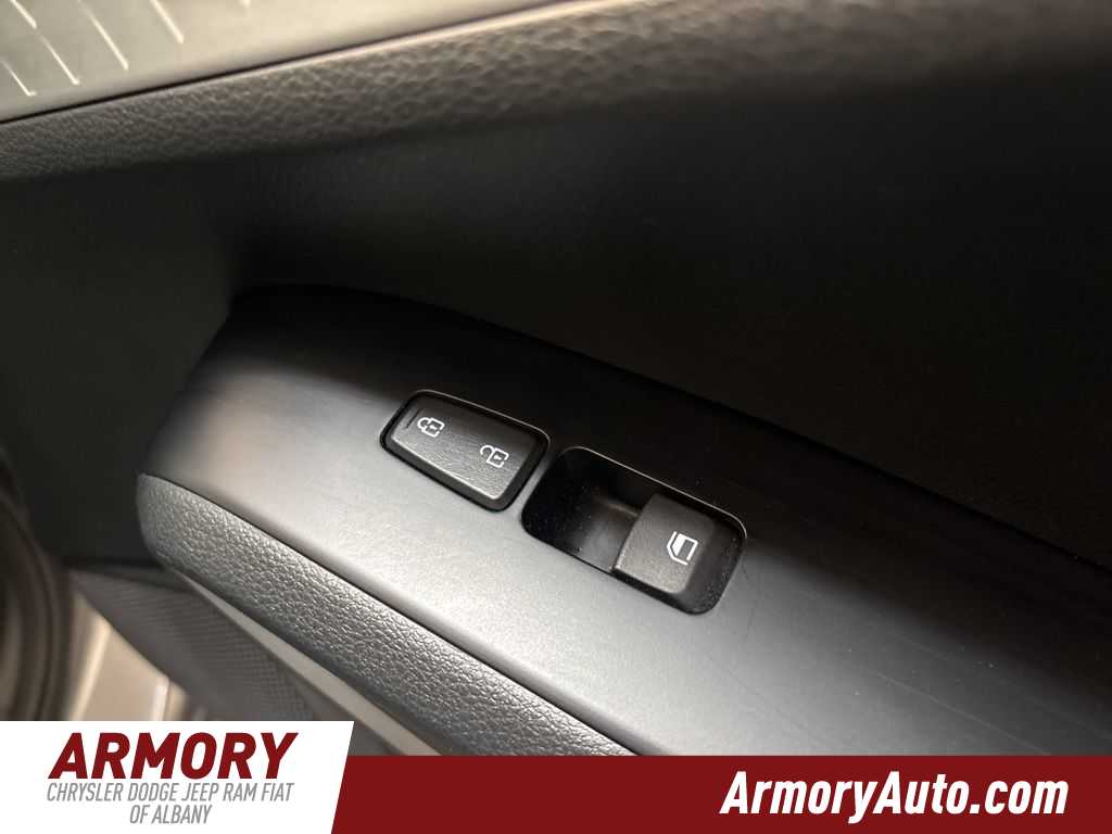 Thumbnail: 2023 Kia Soul - 33