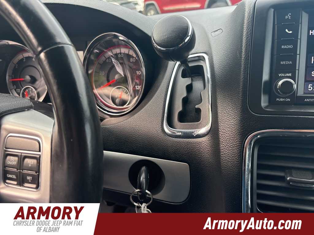 Thumbnail: 2019 Dodge Grand Caravan - 19