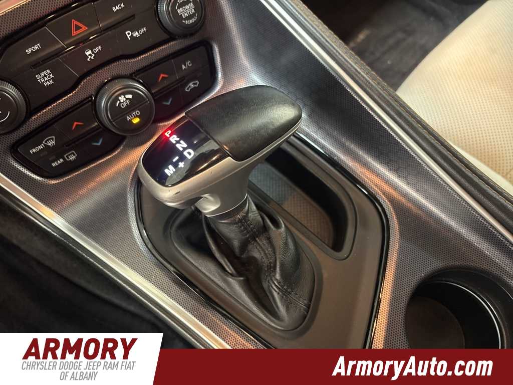 Thumbnail: 2015 Dodge Challenger - 21