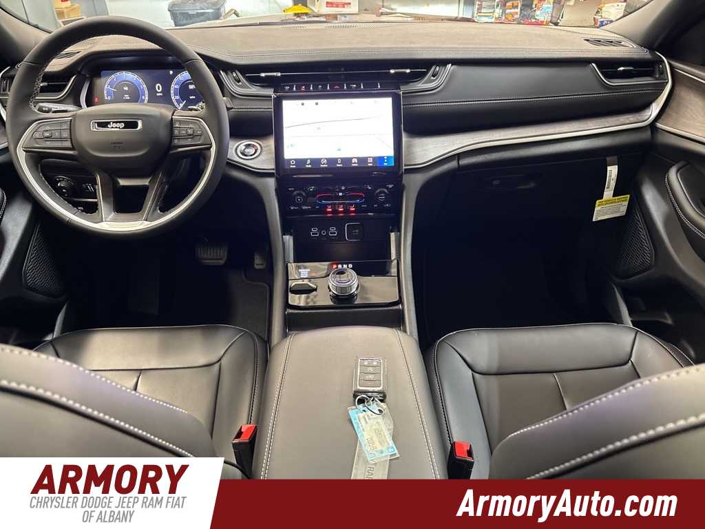 Thumbnail: 2025 Jeep Grand Cherokee L - 38