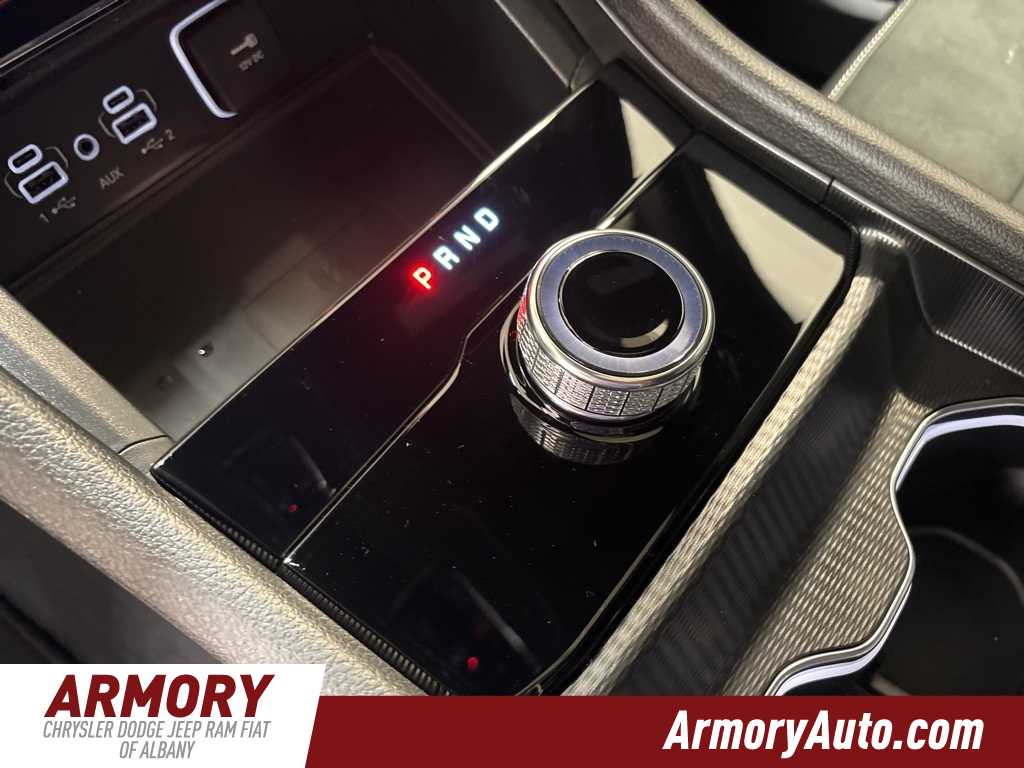 Thumbnail: 2025 Jeep Grand Cherokee - 21