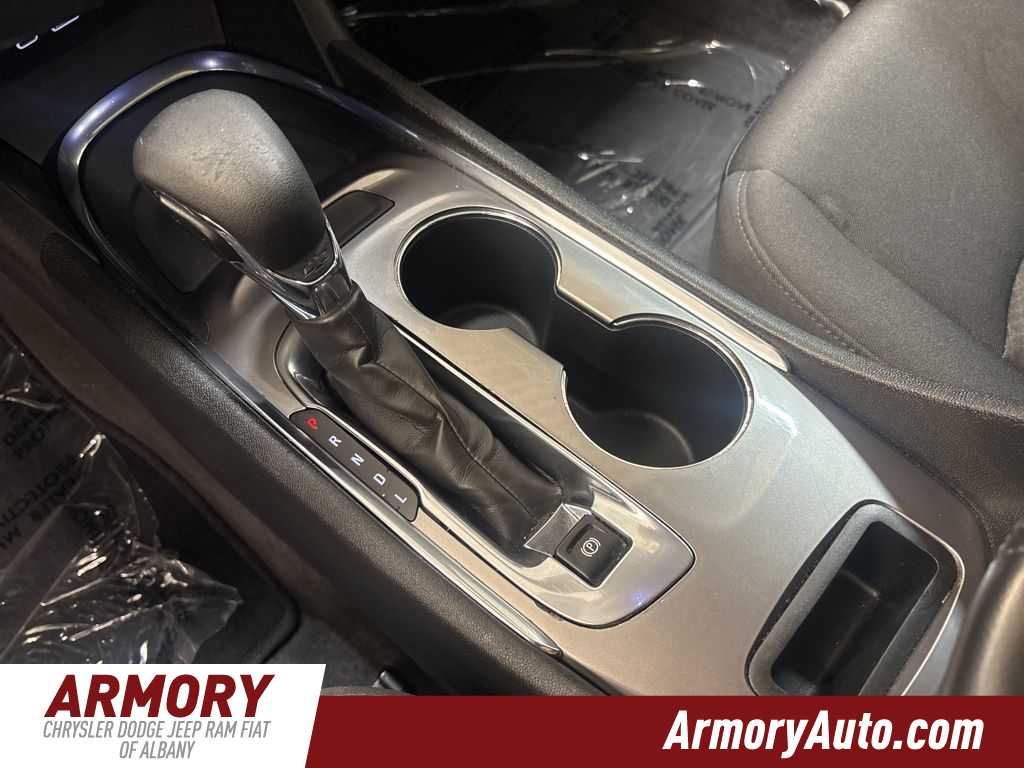 Thumbnail: 2023 Chevrolet Malibu - 22