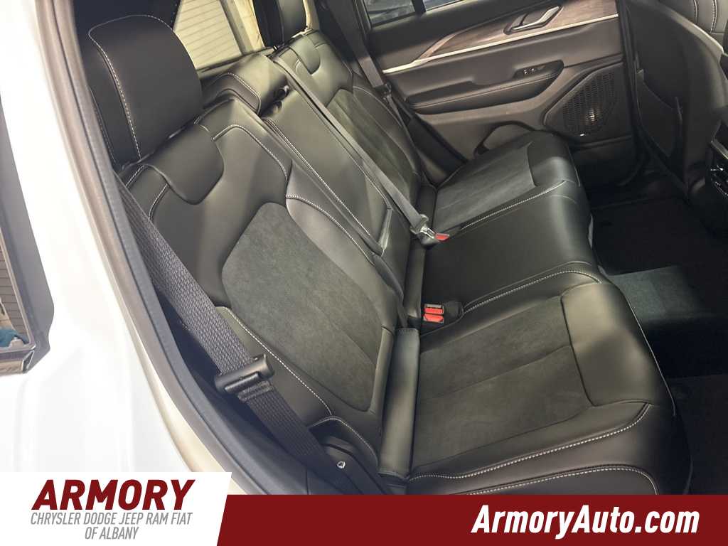 Thumbnail: 2026 Jeep Grand Cherokee - 35