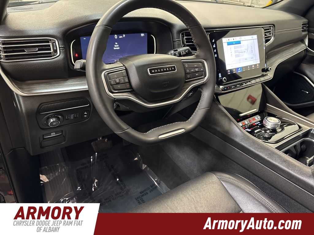 Thumbnail: 2024 Jeep Wagoneer - 10