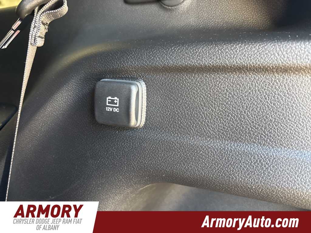 Thumbnail: 2025 Jeep Grand Cherokee L - 31