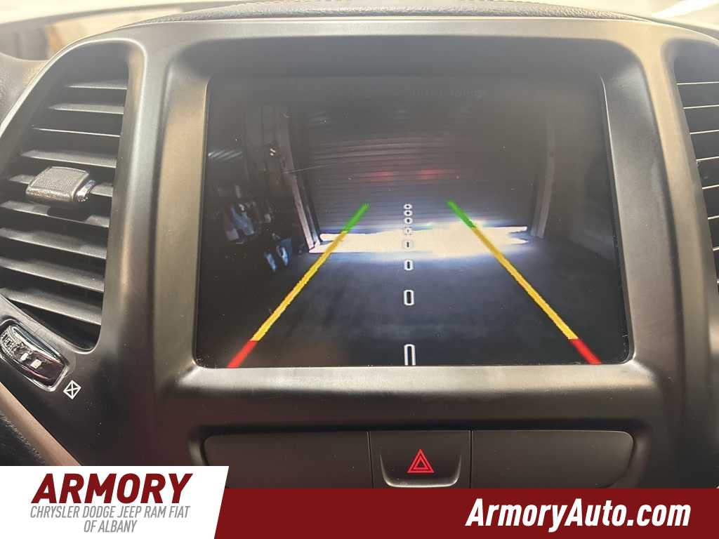 Thumbnail: 2017 Jeep Cherokee - 17