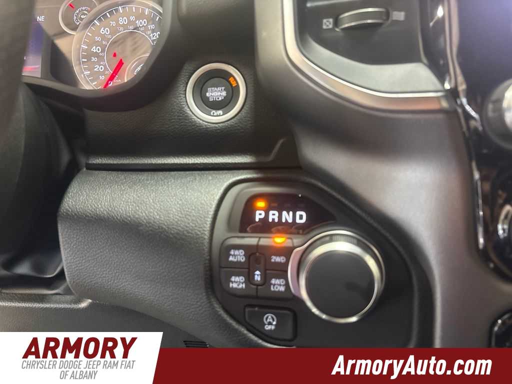 Thumbnail: 2026 RAM 1500 - 17