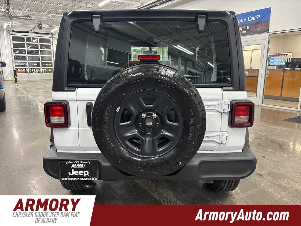 Thumbnail: 2026 Jeep Wrangler - 5