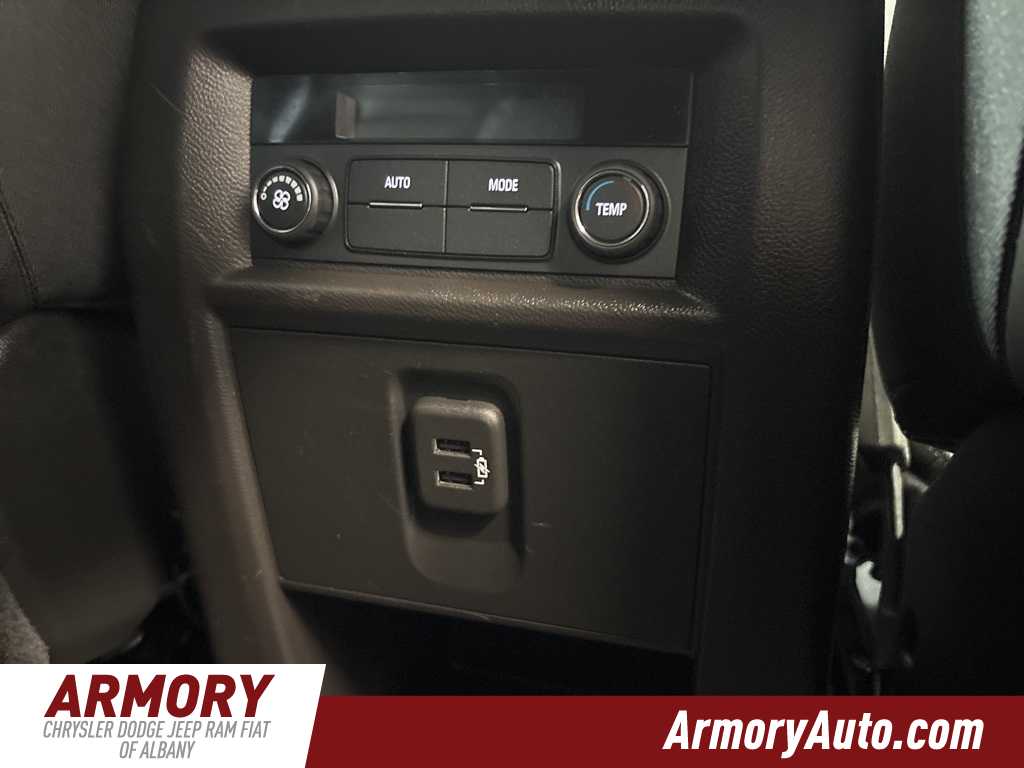 Thumbnail: 2022 Chevrolet Traverse - 37