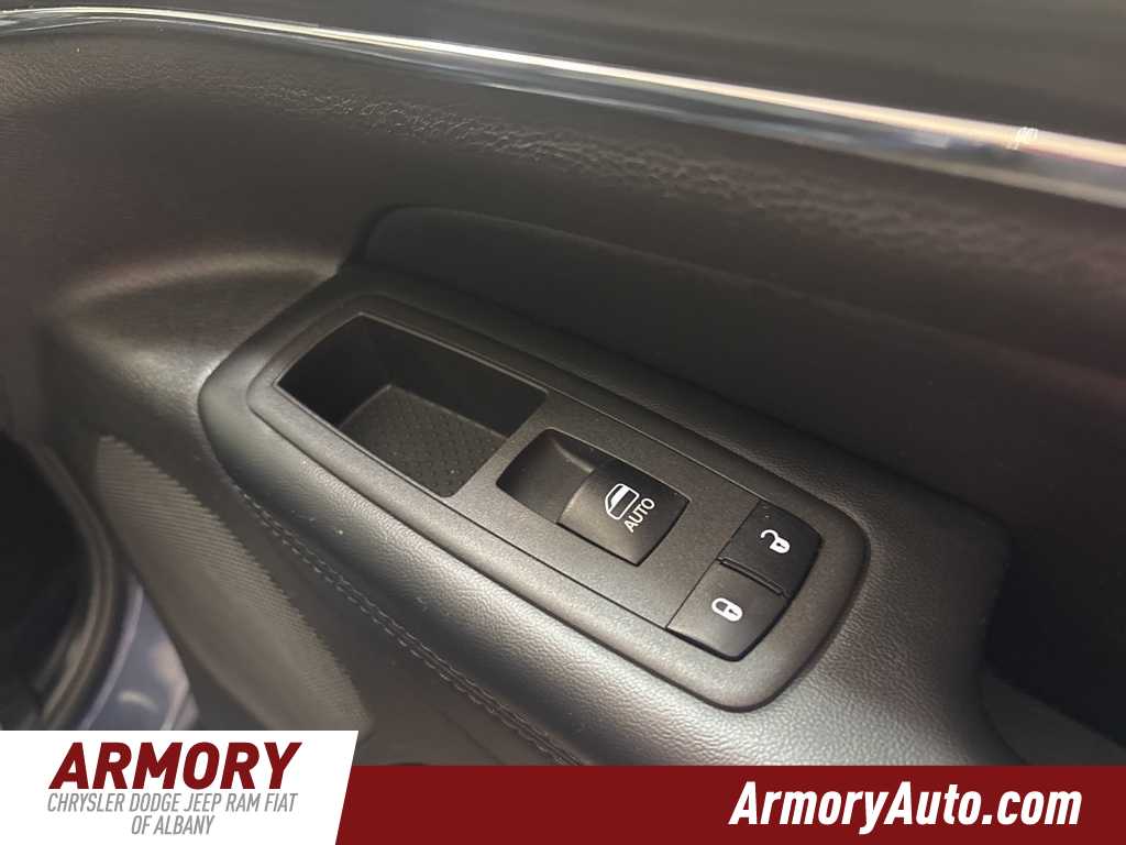 Thumbnail: 2021 Jeep Grand Cherokee - 40