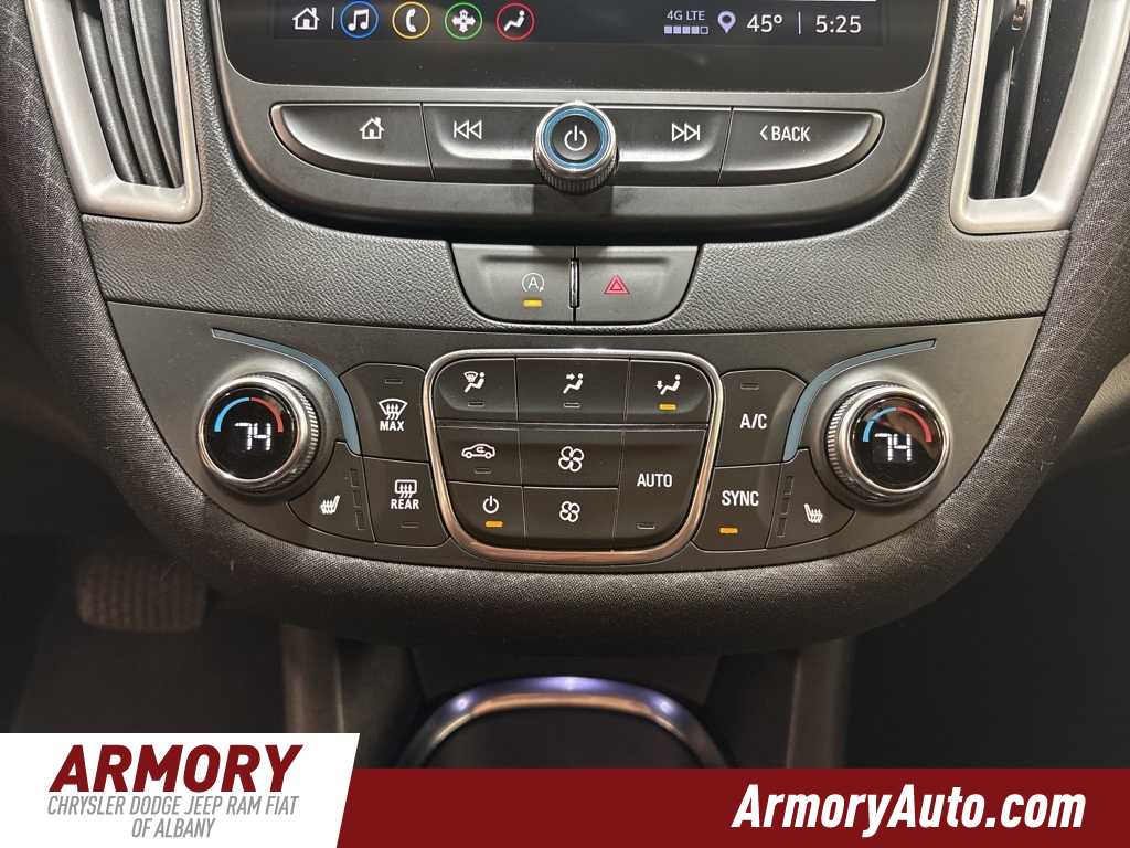 Thumbnail: 2023 Chevrolet Malibu - 18