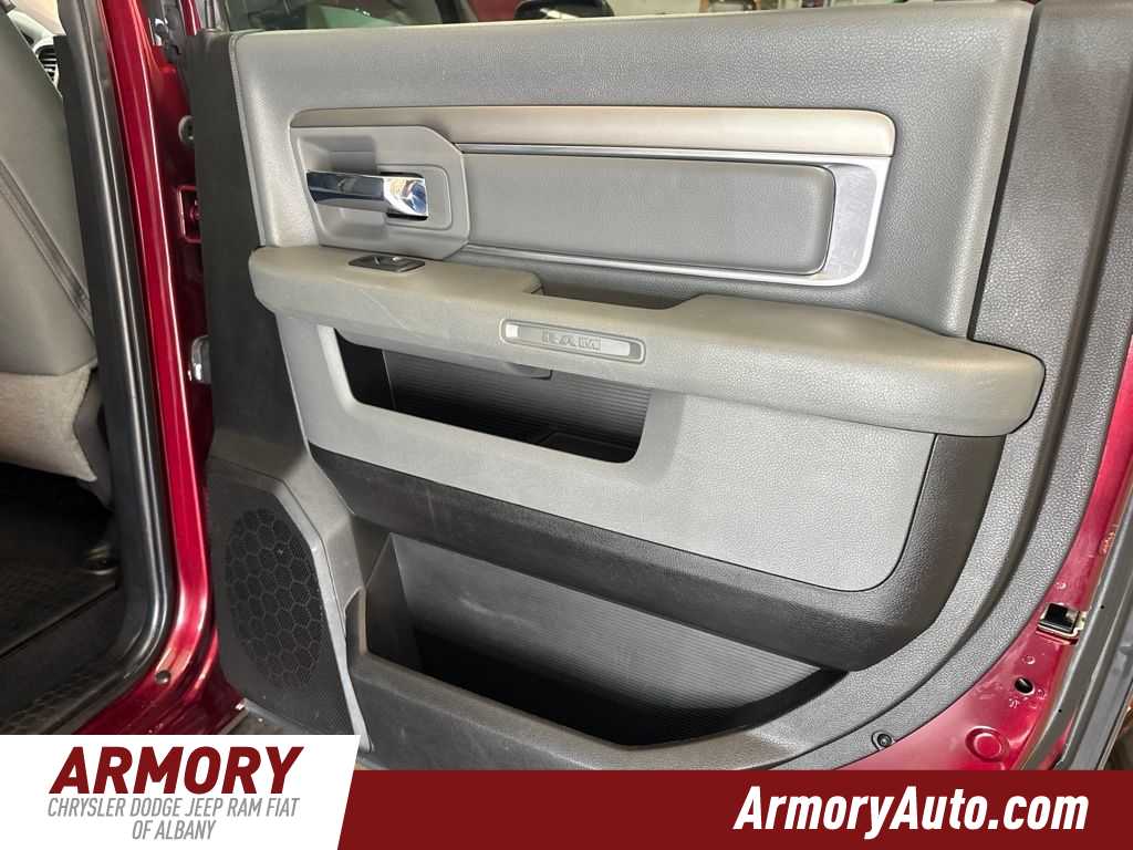 Thumbnail: 2019 RAM 1500 Classic - 29
