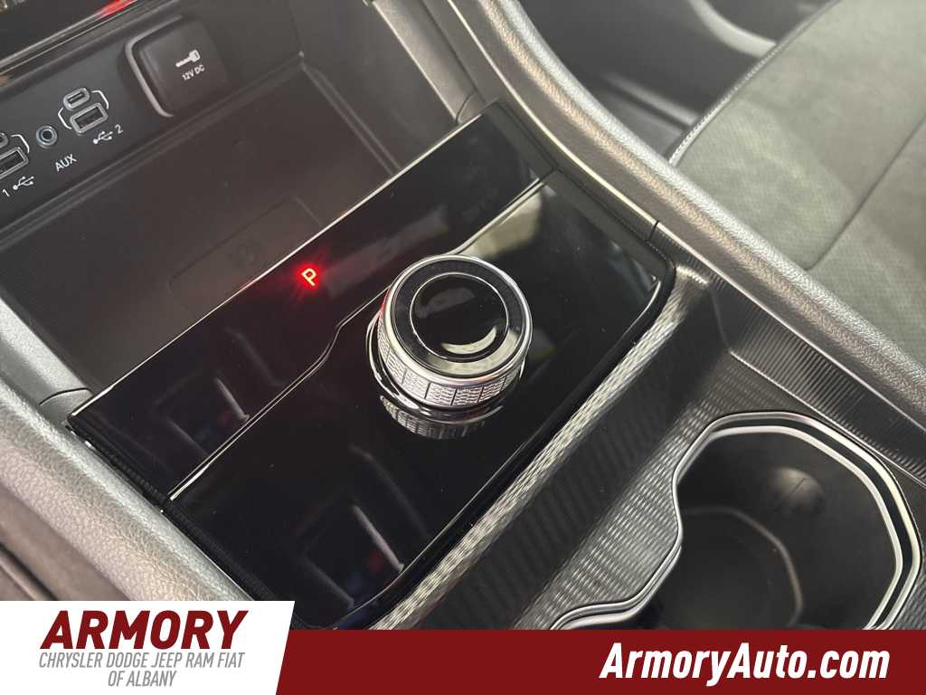 Thumbnail: 2025 Jeep Grand Cherokee - 17