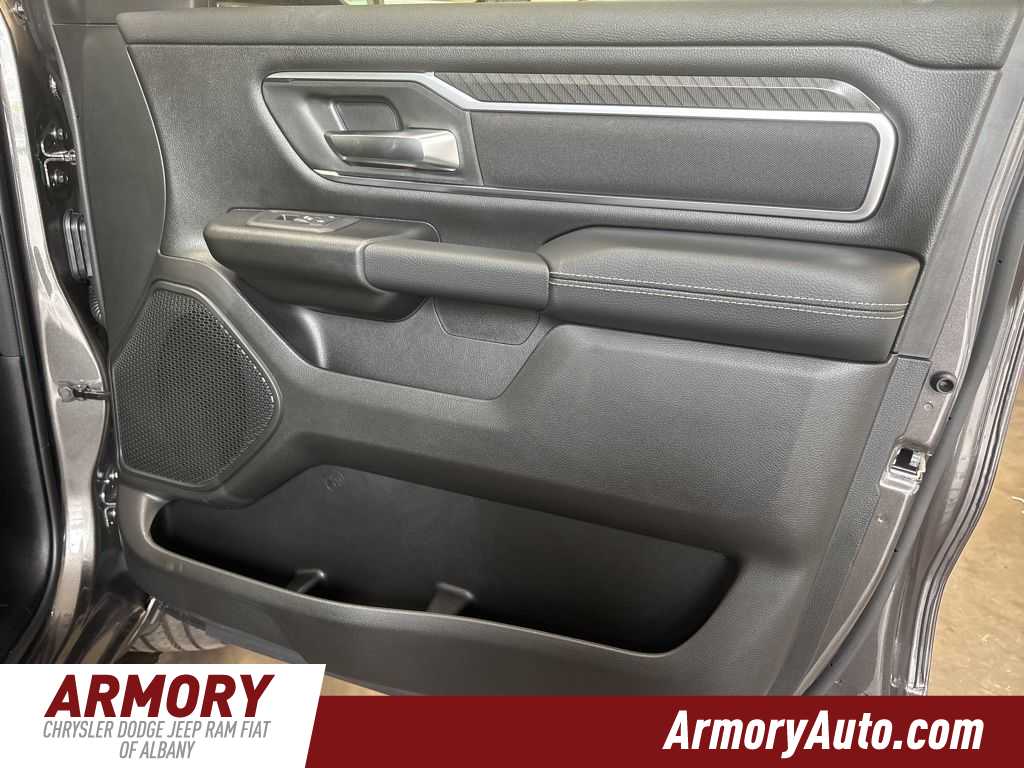 Thumbnail: 2026 RAM 1500 - 37