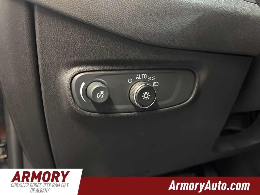 Thumbnail: 2024 Chevrolet Equinox - 11