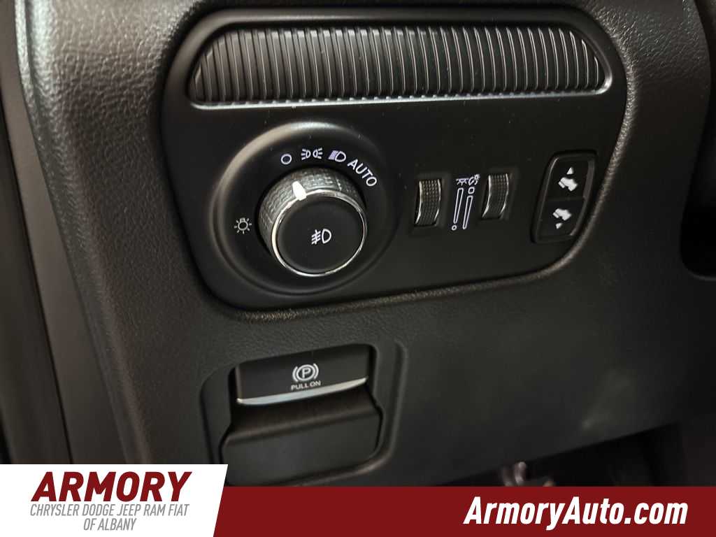 Thumbnail: 2024 Jeep Wagoneer - 11