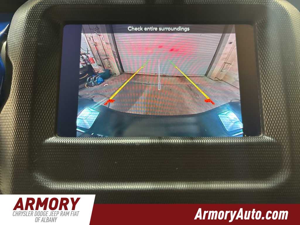 Thumbnail: 2023 Jeep Gladiator - 17