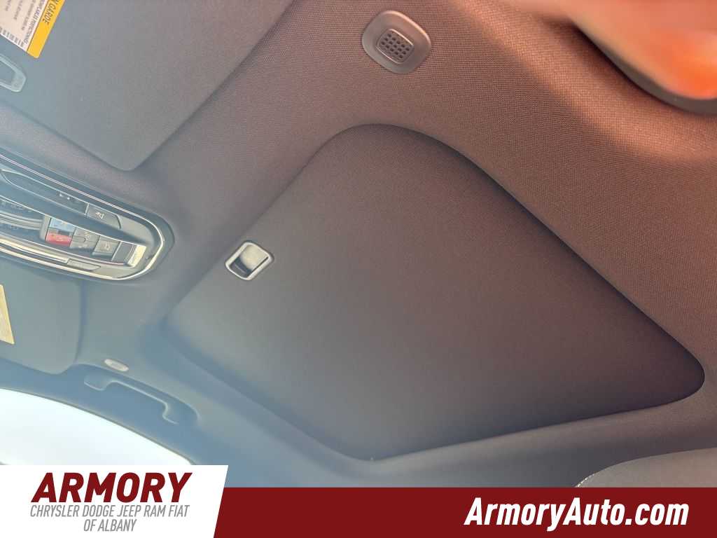 Thumbnail: 2025 Jeep Grand Cherokee L - 18