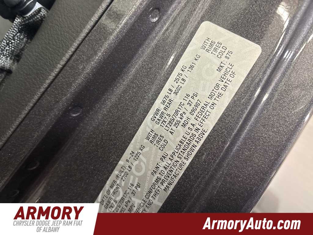 Thumbnail: 2024 Jeep Wrangler - 37