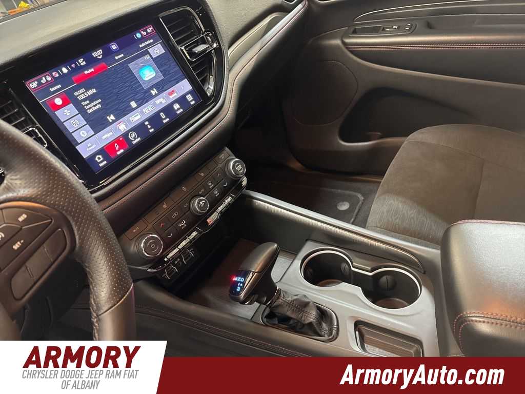 Thumbnail: 2025 Dodge Durango - 16