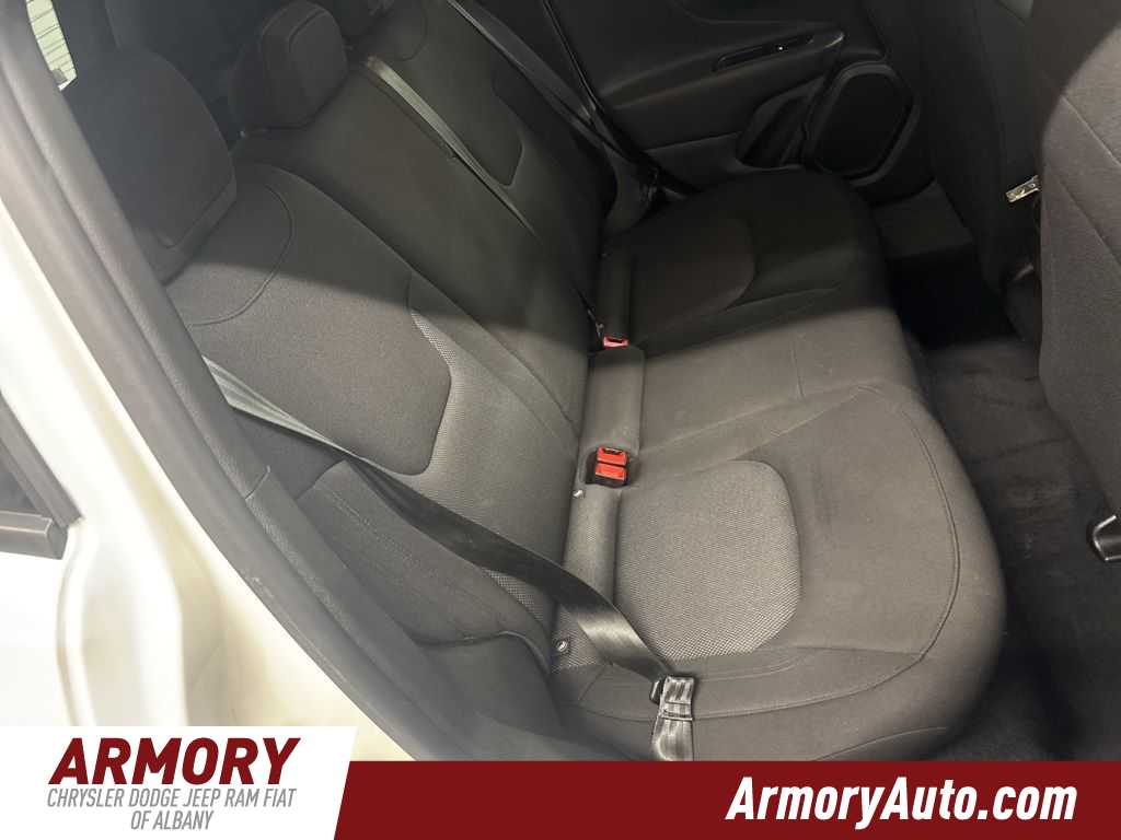 Thumbnail: 2023 Jeep Renegade - 28